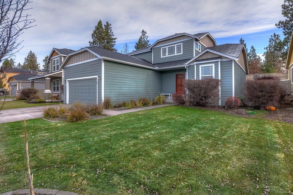 60902 Garrison Dr, Bend, OR 97702 - photo 1