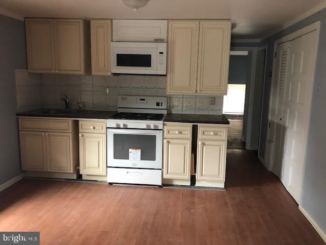 201 Chester Ave unit D, Moorestown, NJ 08057 - photo 1