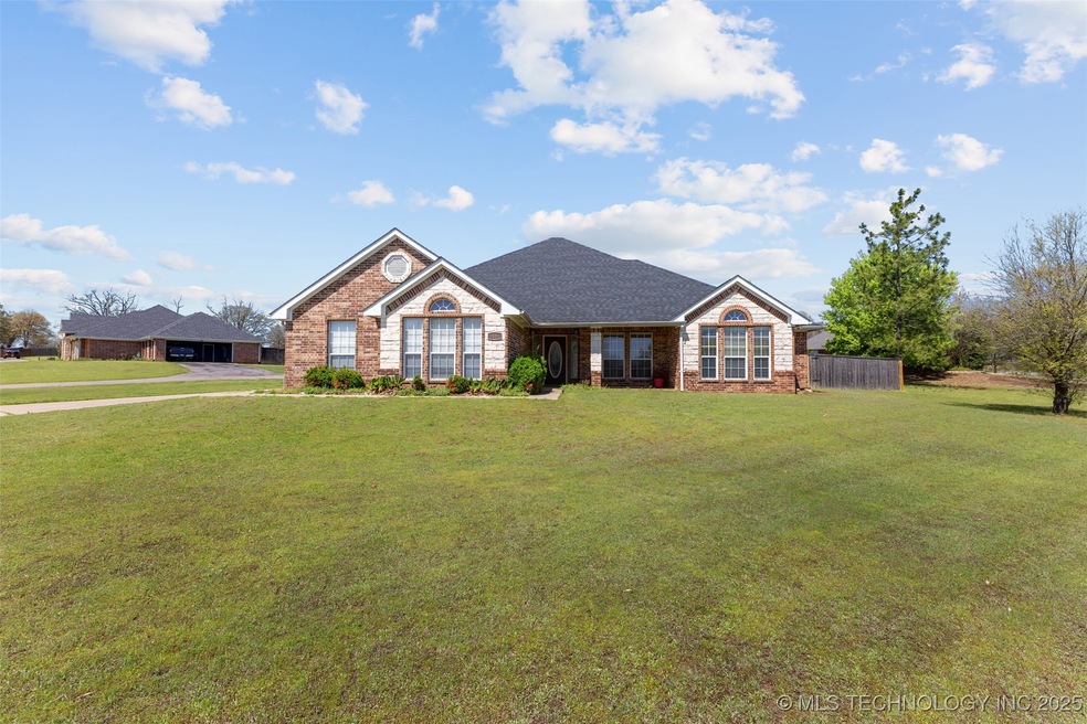 18 Sandwedge, Durant, OK 74701 - photo 1