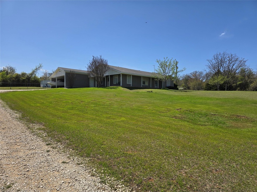 925 Eagles Way, Springtown, TX 76082 - photo 1