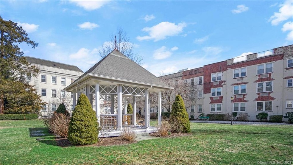 130 Summer St unit 2A, Stamford, CT 06901 - photo 1