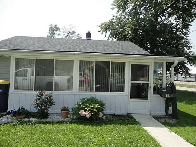 599 Brewer St, Whiteland, IN 46184 - photo 1