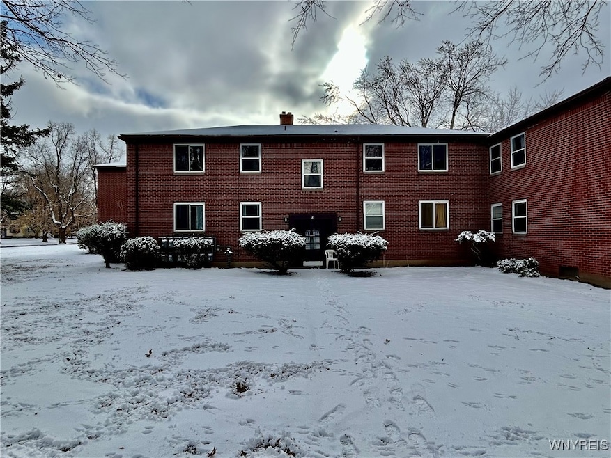8 Latona Ct unit 1, Buffalo, NY 14220 - photo 1