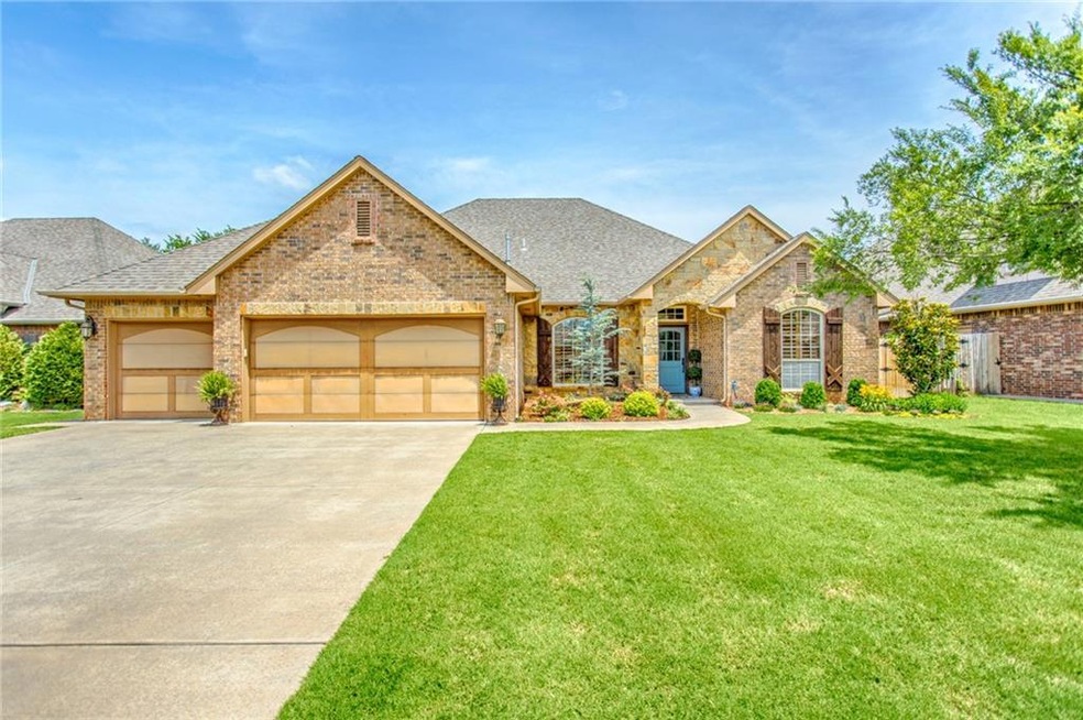 19804 Crest Ridge Dr, Edmond, OK 73012 - photo 1