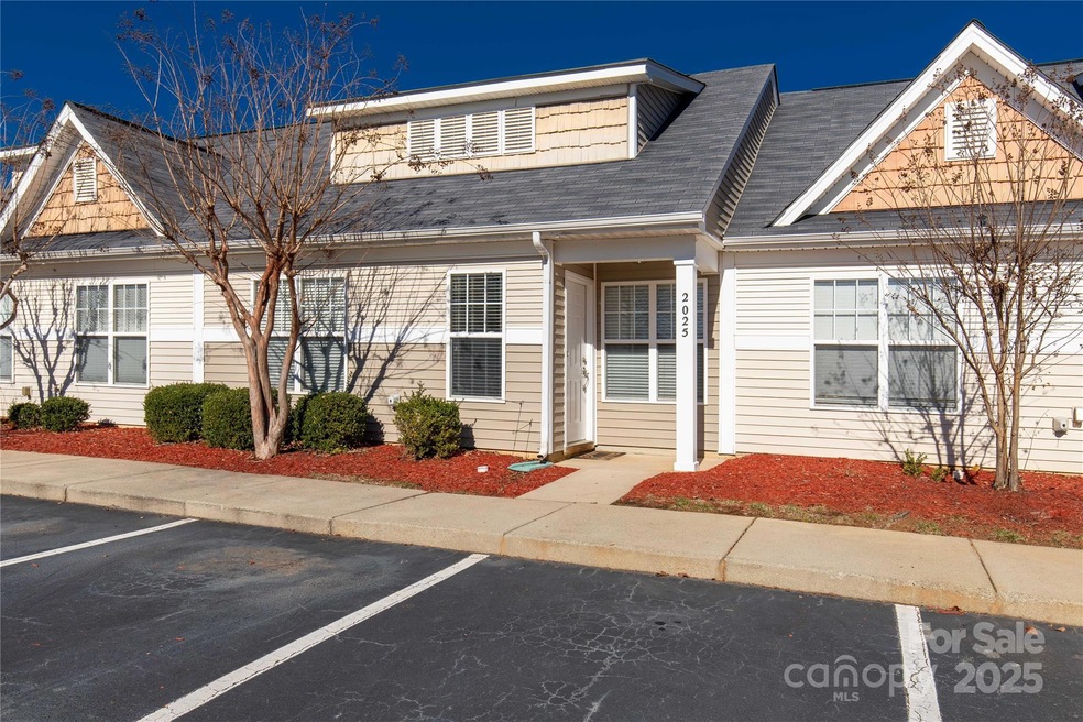 2025 Shady Pond Dr, Clover, SC 29710 - photo 1