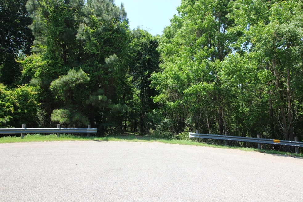 2635 E Blue Lake Dr, Magnolia, TX 77354 - photo 1