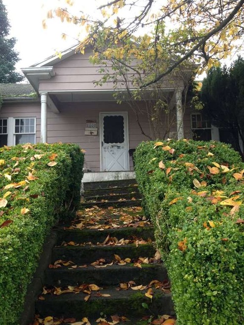 2802 Victor Place, Everett, WA 98201 - photo 1