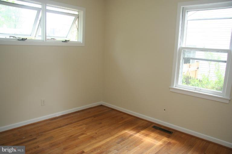 1631 Lewis Ave, Rockville, MD 20851 - photo 1