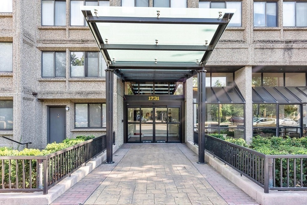 1731 Beacon St unit 811, Brookline, MA 02445 - photo 1