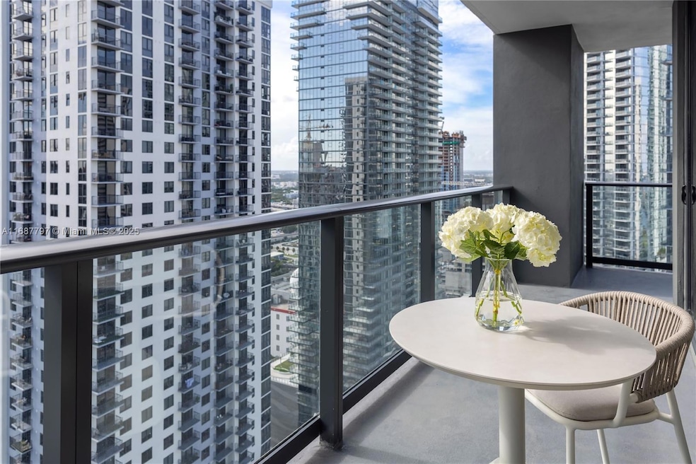 Natiivo Miami unit 3002, Miami, FL 33132 - photo 1