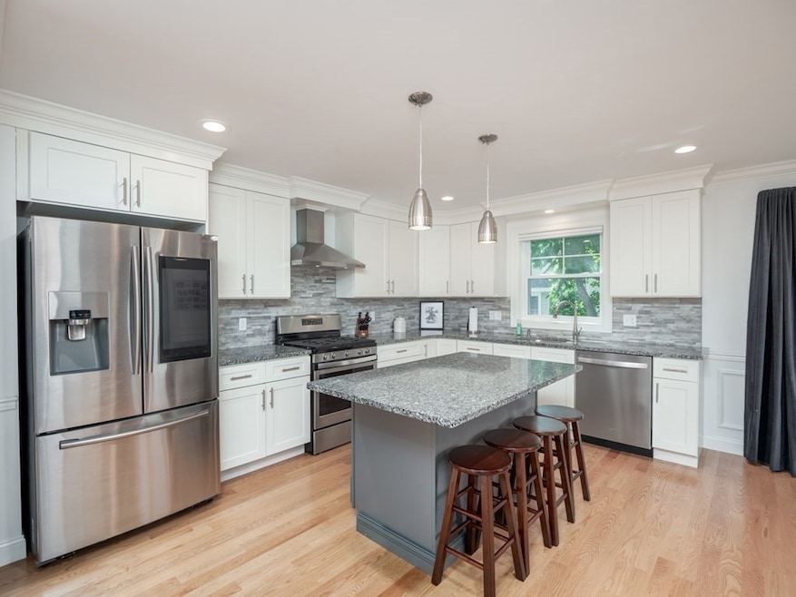 3 Lowell St unit 1, Waltham, MA 02453 - photo 1