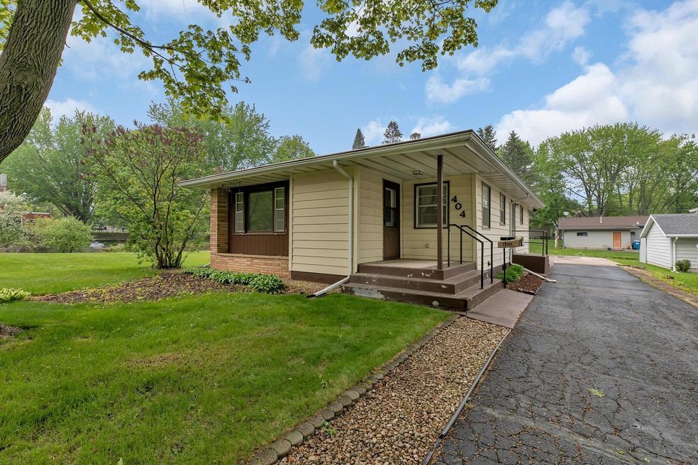 404 4th Ave N, Sauk Rapids, MN 56379 - photo 1