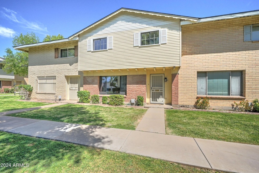 1375 N 44th-3