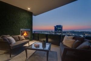 Azure unit 2505, Dallas, TX 75201 - photo 1