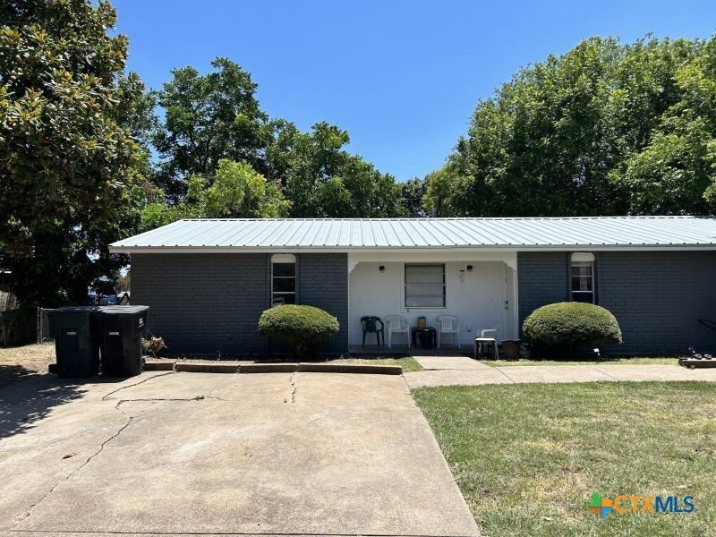 1409 Calle Nogal, Temple, TX 76502 - photo 1