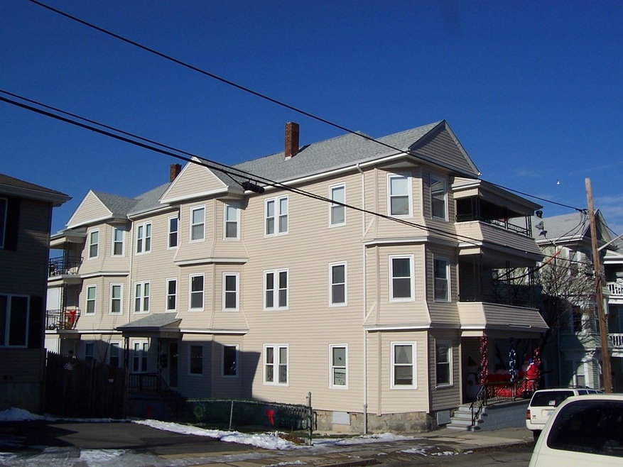 263 Fountain St unit 3, Fall River, MA 02721 - photo 1