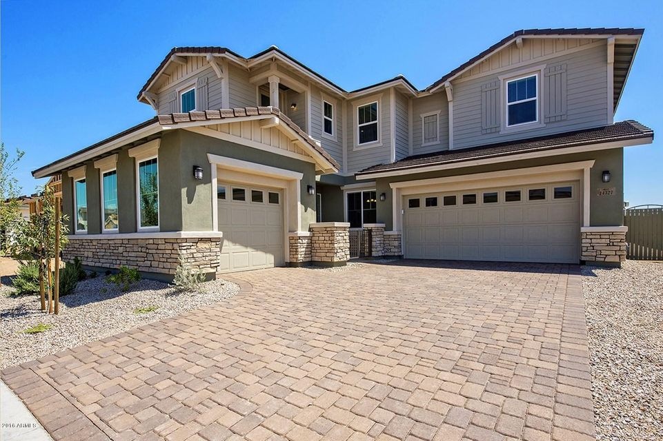 001_Beautiful Curb Appeal