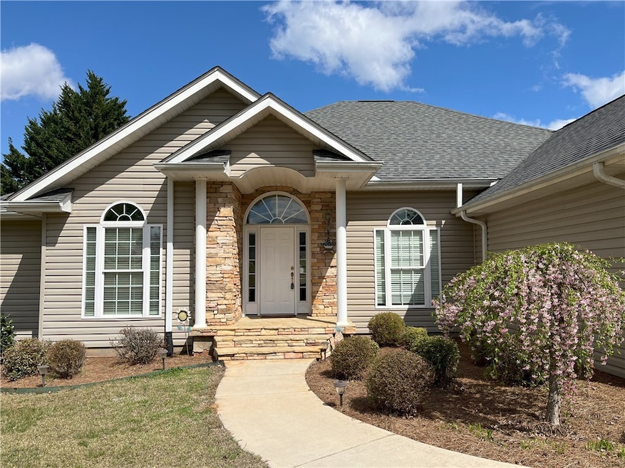 1321 Falcons Dr, Walhalla, SC 29691 - photo 1