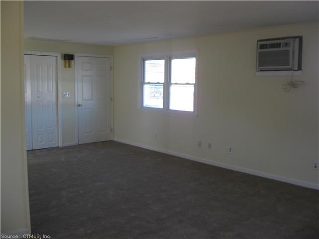 521 Main St, East Haven, CT 06512 - photo 1