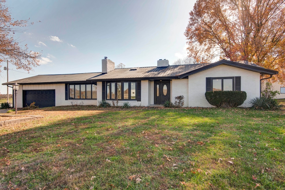 For Sale $419,900 • Co-Listing Agent