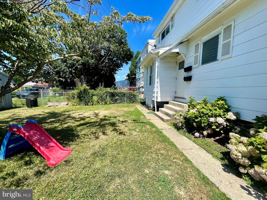 2700 Edgmont Ave unit B, Brookhaven, PA 19015 - photo 1