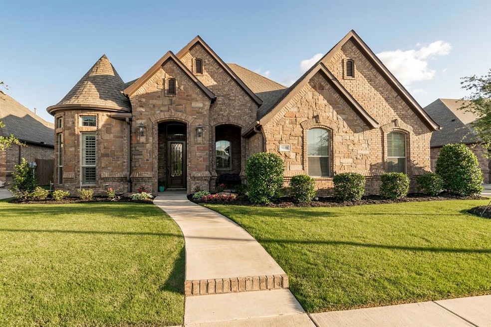 9116 Belshire Dr, North Richland Hills, TX 76182 - photo 1