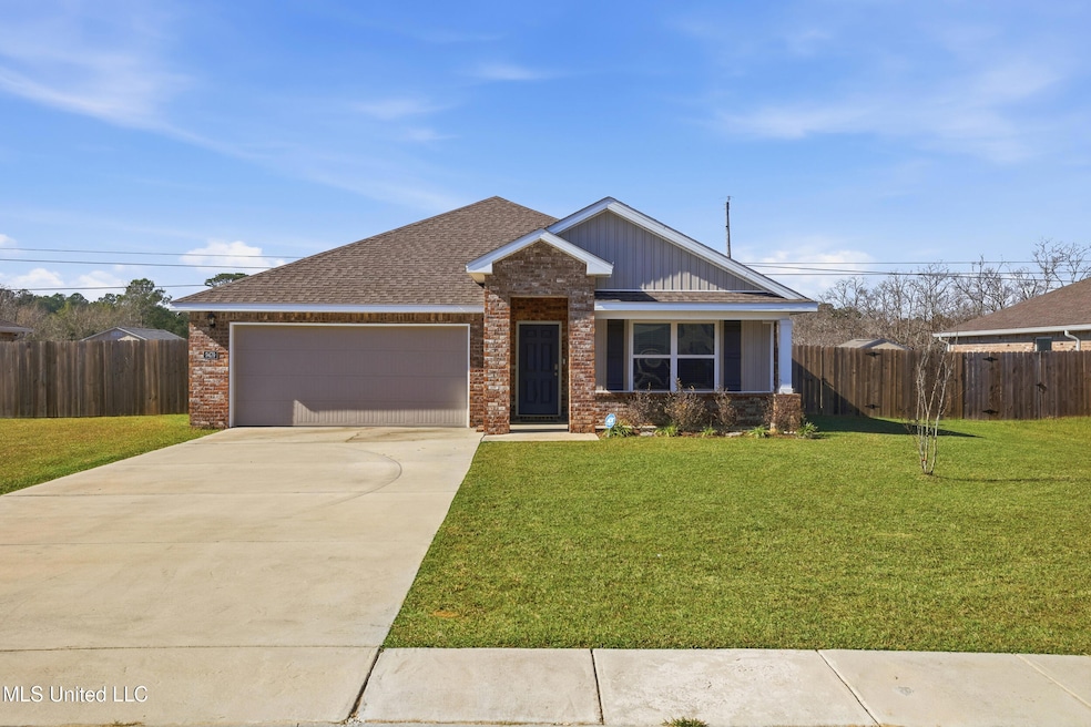 9479 Emersyn Ln, Biloxi, MS 39532 - photo 1
