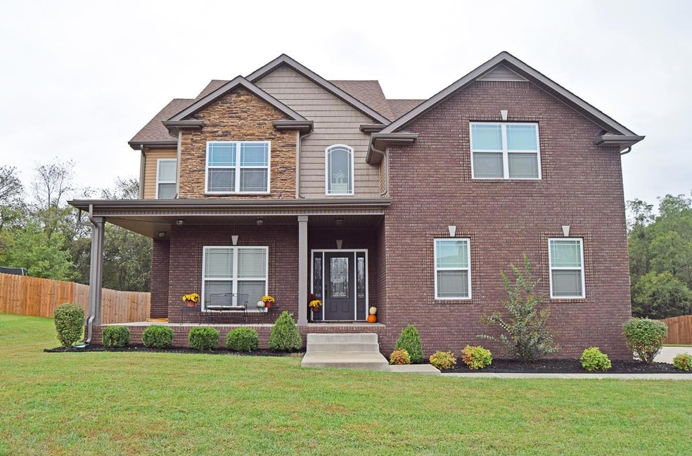 Welcome to 931 Nectar Ct! Located in Promenade Hills in Sango