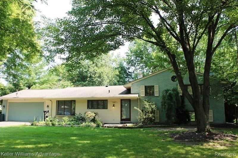 441 Dalebrook Ln, Bloomfield Hills, MI 48301 - photo 1