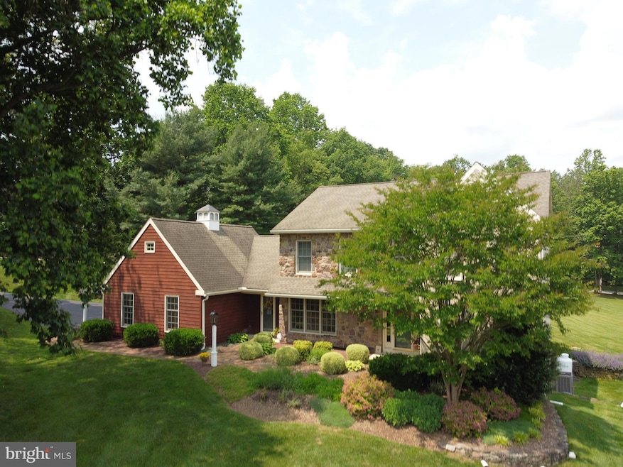 10 Hershey Dr, Pottstown, PA 19465 - photo 1