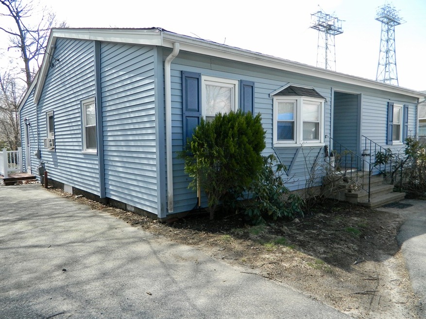 176 Hibiscus Ave, Weymouth, MA 02188 - photo 1