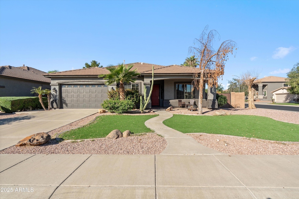 15061 W Cortez St, Surprise, AZ 85379 - photo 1