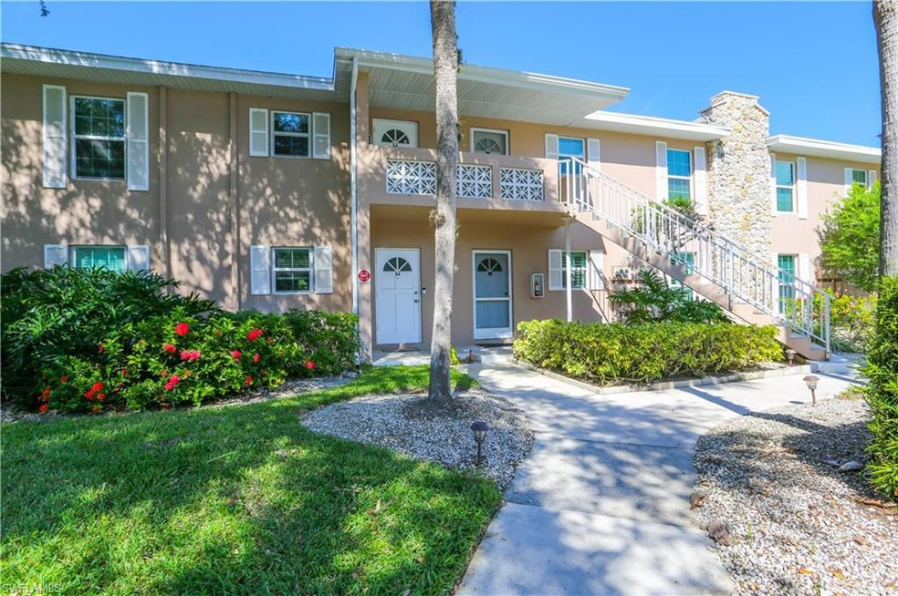 Townhome / multi-family property featuring a balco