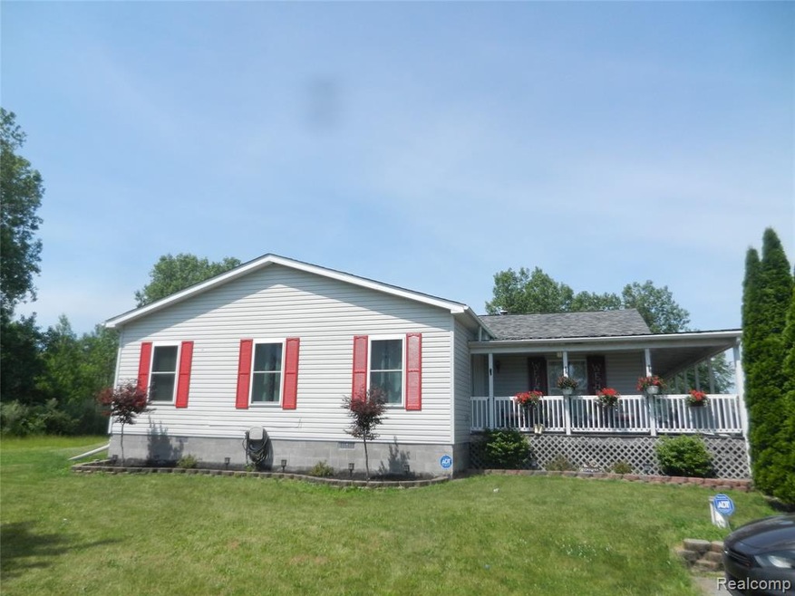 11355 Finzel Rd, Carleton, MI 48117 - photo 1