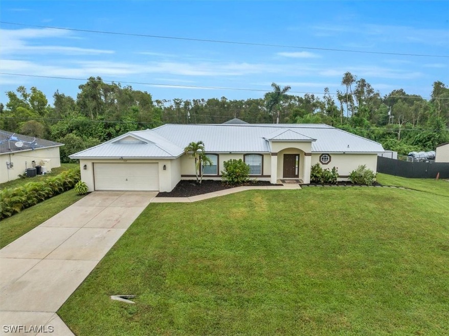 727 Kari Cir, Lehigh Acres, FL 33974 - photo 1