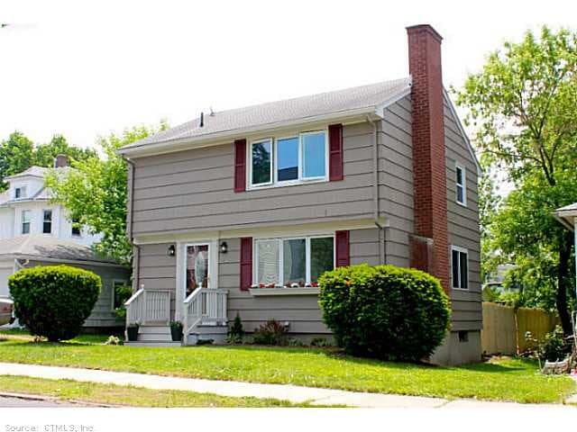 Exterior Front. Welcome to 160 Monroe St!
