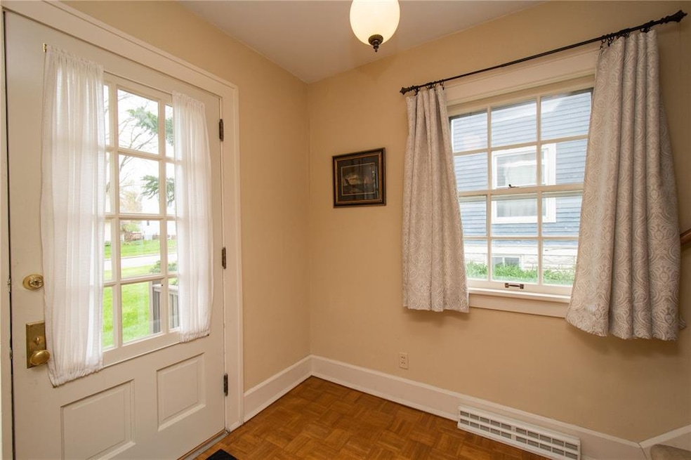 2401 4th Ave SE, Cedar Rapids, IA 52403 - photo 1