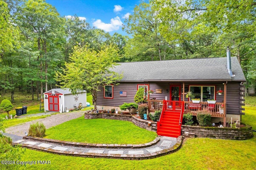 144 Red Rock Cir, Hawley, PA 18428 - photo 1