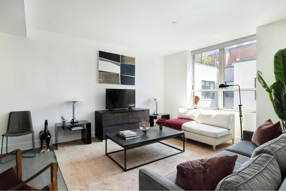 Sold $1,430,000 • Co-Listing Agent