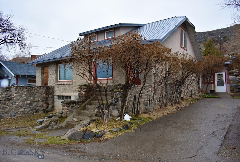 Sold • Co-Listing Agent