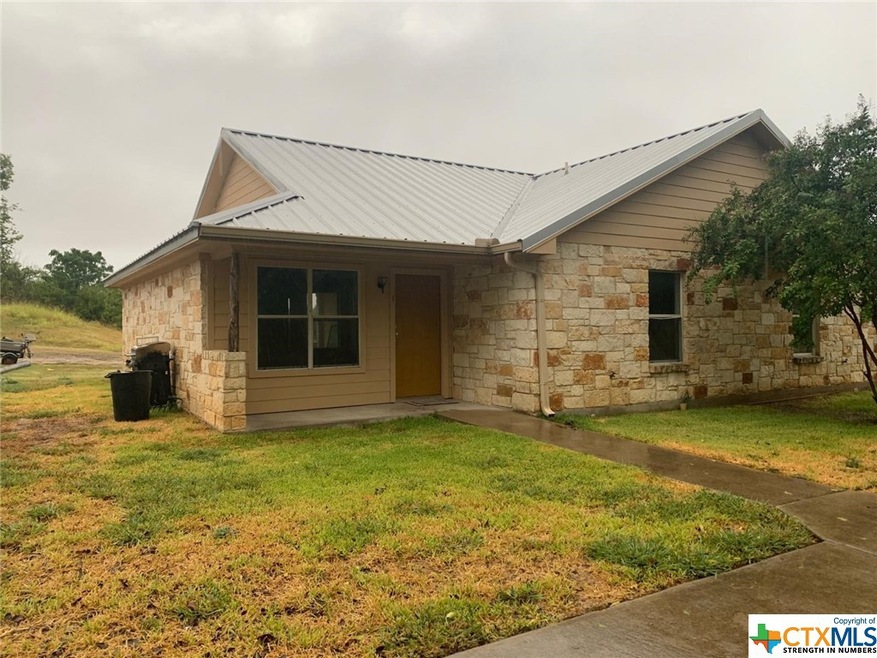 200 Avenue F unit 1, Moody, TX 76557 - photo 1