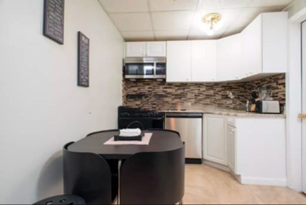 105 Sciarappa St unit 1R, Cambridge, MA 02141 - photo 1