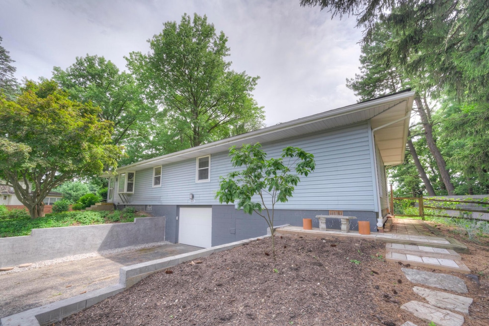 3225 Cross Keys Rd_10