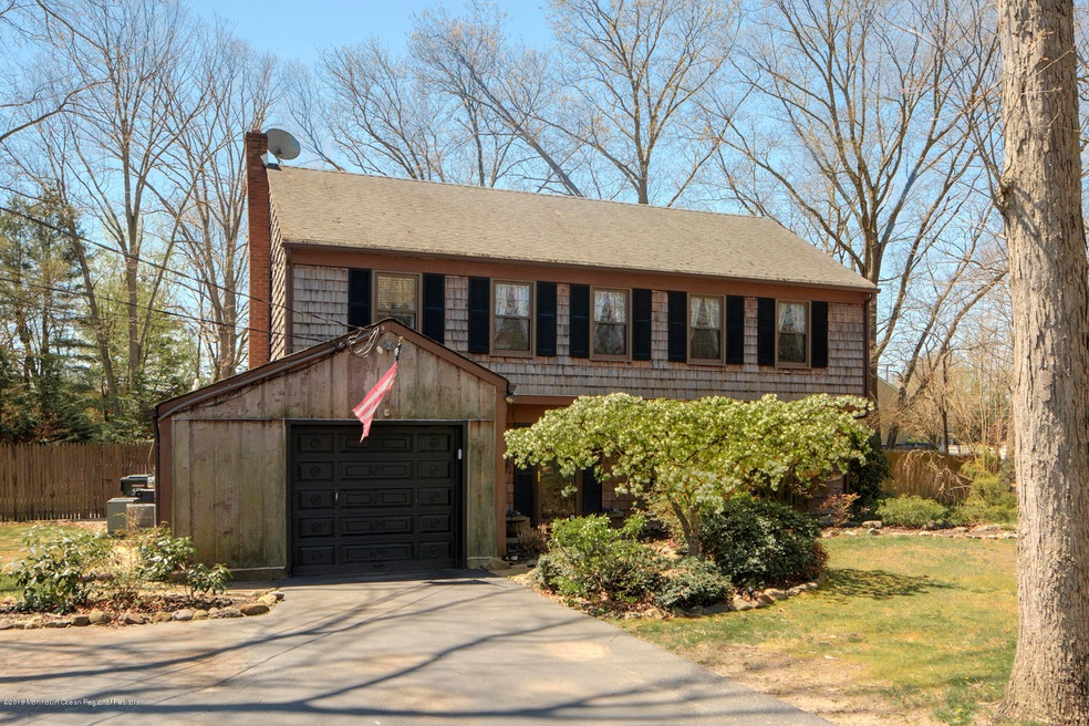 01_House Front