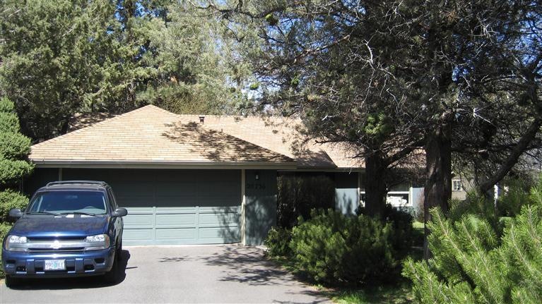 20736 Blacksmith Cir, Bend, OR 97702 - photo 1
