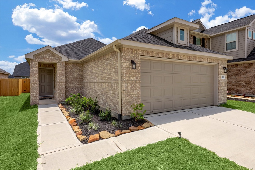 10121 Whooping Crane Way, Magnolia, TX 77354 - photo 1