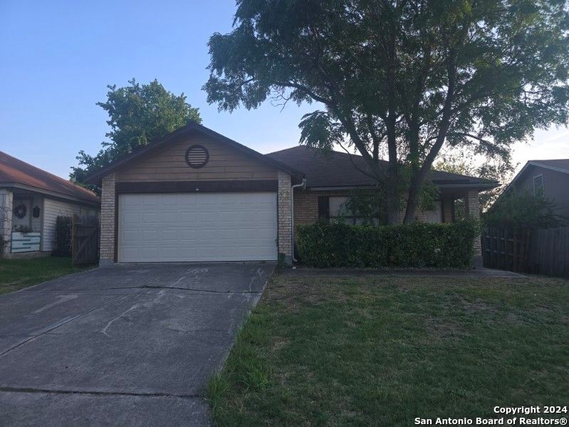 For Rent $1,595/month