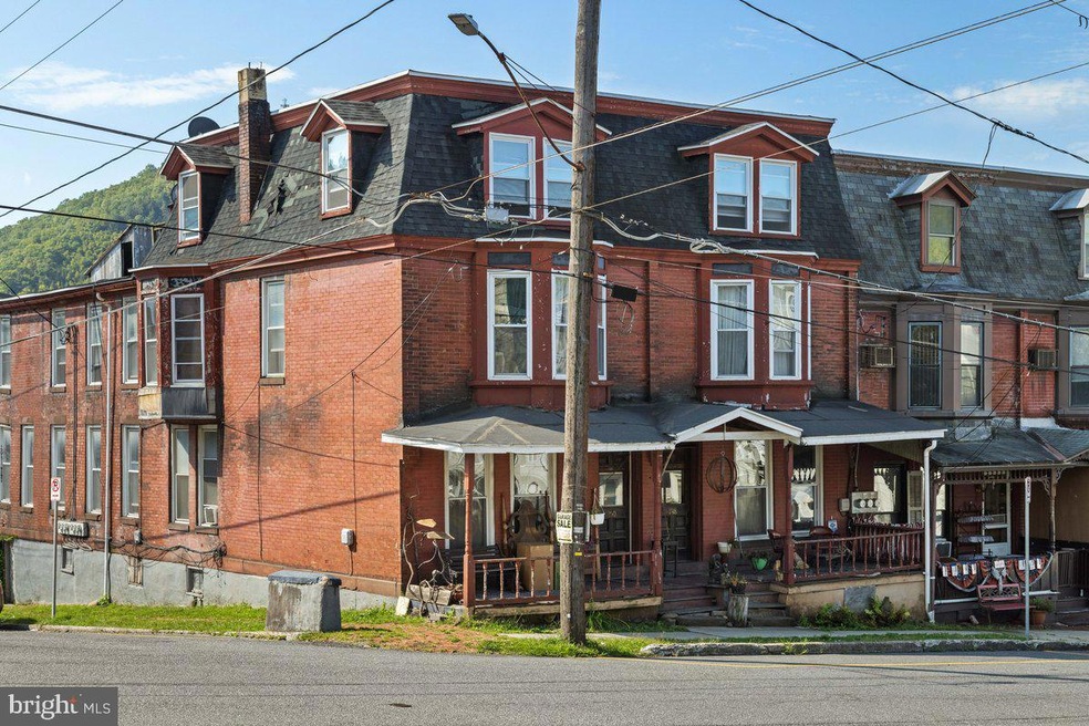 248 Mauch Chunk St, Tamaqua, PA 18252 MLS PASK2012288