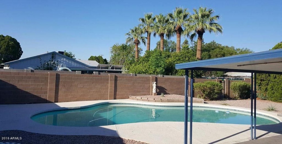 Diving pool