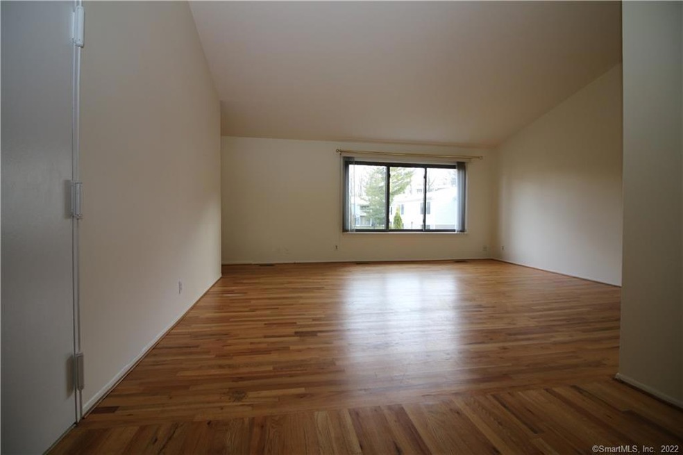 82 Olcott Way unit 82, Ridgefield, CT 06877 - photo 1